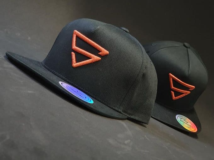 Czapki Stradale Classic z Haftem